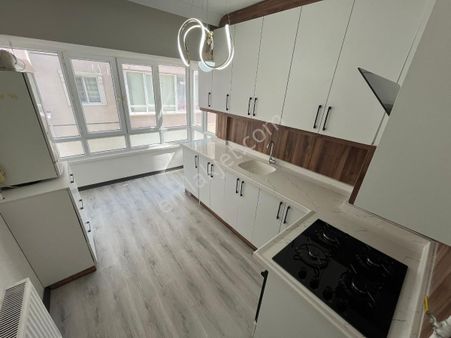 Sincan Andiçen Mah.3+1 Full Yapılı Lüx Ön Cephe Ara Katta Daire