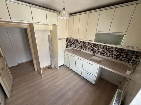 Sincan İstasyon Mhde Ön Cephede Bagımsız Ara Katta 3+1 Daire