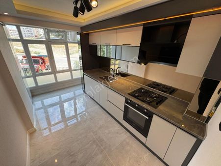 Sincan E.gazi Mh’de Site İçi Lüks Yapı Bağımsız Arakat 3+1 Daire