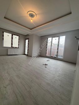 Başakşehir Güvercintepe’de Satılık 2 + 1 Çift Balkonlu 90m2 2 + 1 Daire