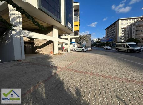 Küçükhasbahçe'de Satılık 2+1 Sıfır Ofis