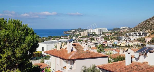 Kuşadası Yavansu Mah.doğal Gazlı Geniş Bahçeli