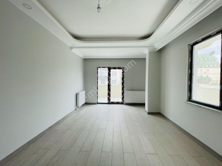 Güven'den Kapaklı'da Geniş Teraslı ,iskanlı 2+1 Satılık Daire