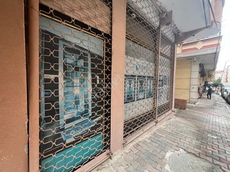 Yenibosna Zafer Mahallesinde Kiralık Dükkan İşyeri Ofis Depo