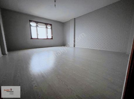 Maltepe Gülensuda 3+1 Deniz İstanbul Mazaralı Temiz 3.kat 130m2