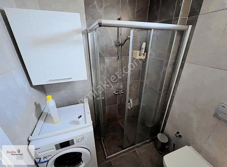 Maltepe Zümrütevlerde Full Ada Sitesi İçerisinde 2+1 80m2 Net