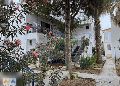 Bodrum, Gümüşlük Peksimet'te, Denize 200 Metre Yazlık 2+1 Daire