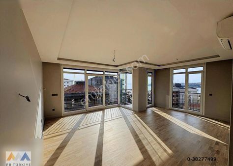 Fenerbahçe Sahilde Kalamış Marina Manzaralı 105 M2 Net Yeni 3+1!