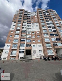 Vadi Emlak'tan Topçam Mahallesinde 3+1 Kiralık Daire