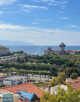 Kuşadası Bayraklıdede ( Kuştur’da) Enfes Manzaralı Villa