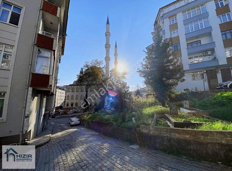 Hızır Gündoğdu'dan Merkezi Konumda Kiralık 3+1 Daire