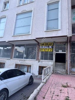 Kiralık Bademlikte Ana Cadde De Geniş Dükkan İsteyenlerin Dikkatine