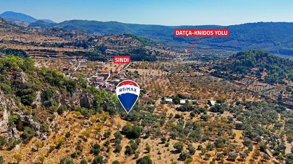 Datça Satılık Yolu Olan Manzaralı Arazi