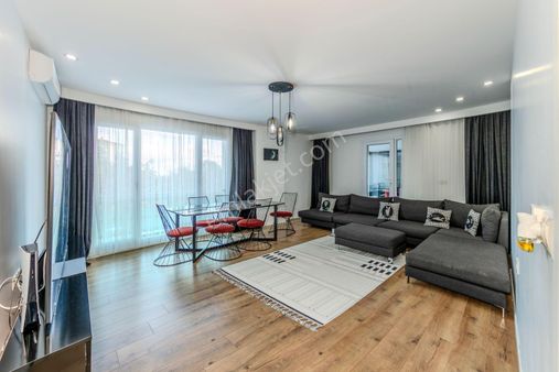 Gündem Towers'ta Nadir Fırsat Büyük Tip 2+1 Keyifli Kış Bahçeli