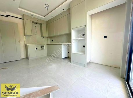 Şengül Gayrimenkul Den Sıfır 2+1 Önü Açık Satılık Daireler