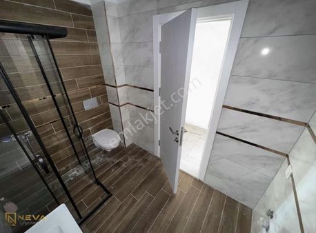 Serdivan Yazlık Mah. Satılık 3+1 135 M2 Müstakil Bahçeli Daire.