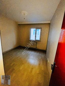 Mamak Devlet Hastanesi Yakını Ara Kat 3+1 Kiralık Daire