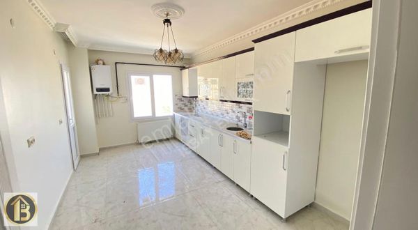 Anayola Sıfır Siteli Arakat Satılık 3+1 Daire İsbay Emlak'ta