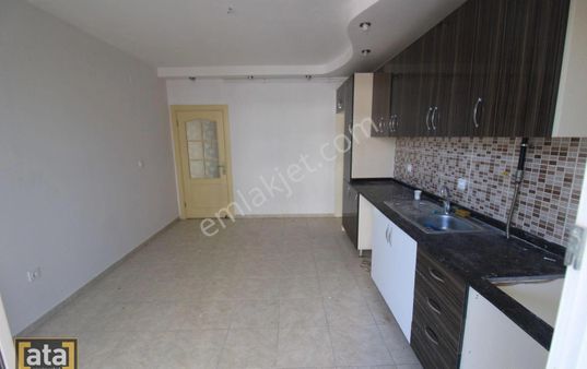 Menderes Mahallesinde Bağımsız Mutfaklı Geniş 2+1 Satılık Daire