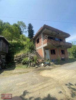 Doğayla İç İçe, Yatırımlık Fırsat! Satılık Arsalar Ve Ev