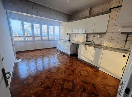 Genç Emlaktan Yeni Mah Kiralık 3+1 Daire Ziraat Sitesi İçinde