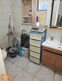 Bayrampaşa Suat Terimer Ve Tuna Lisesinin Tam Karşında Dükkan!