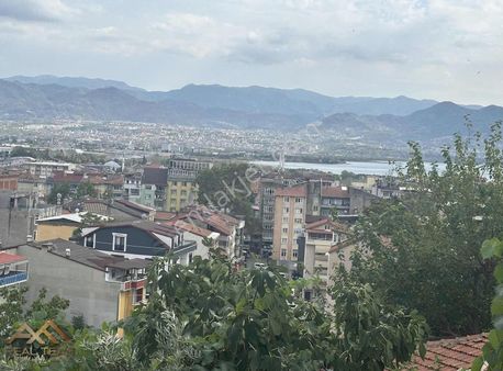 İzmit Çınarlı'da Full Deniz Manzaralı 2+1 Kiralık Ara Kat Daire