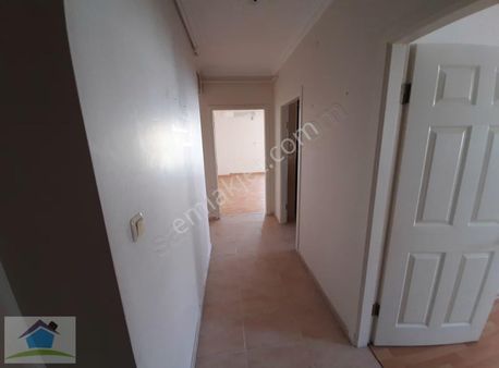 Pino Dan Yalı Mahallesi E. Banyolu Köşe 130 M2 3+1 Son Kat