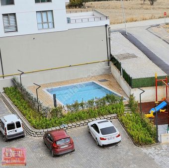 Nilüfer Akçalar'da Havuzlı Sitede 2+1 Satılık Sıfır 100m2 Daire