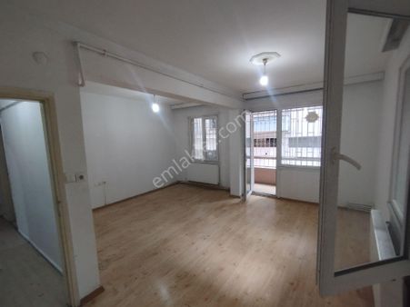 Avcılar Şükrübey'de Metrobüse Yakın Reşitpaşa'ya Yakın Finans Bankası Sokağını Satılık Daire