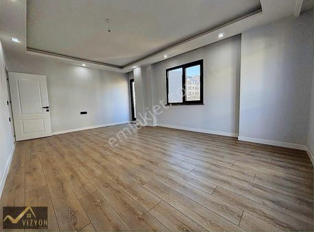 Vizyon Emlak Güvencesiyle Bayramoğlu Sapağında Lüks Daire