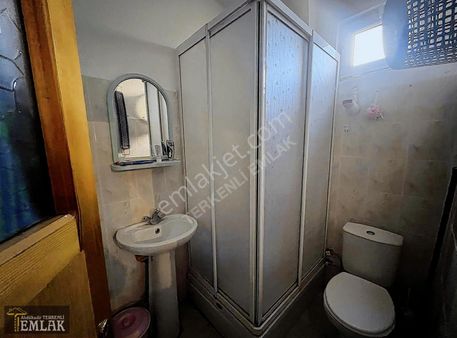 Terkenli Emlak'tan Yeşilçiftlikte Müstakil Ev Ve Tarla