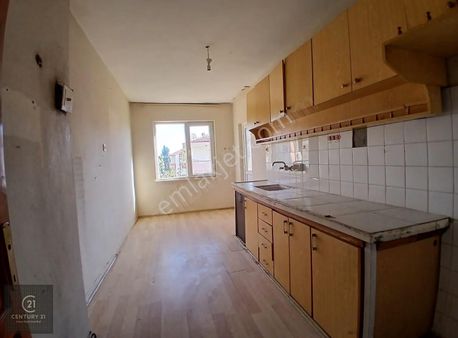C21loca' Dan Balıkesir Bahçelievlerde 2+1 Kiralık Daire