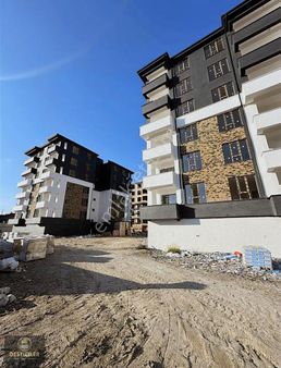 Ad-desticiler Emek Mah. Site İçi 3+1 Geniş Daire