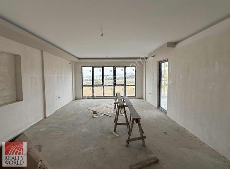 Bağlıca Merkezde Sıfır Site İçerisinde 3 Cepheli 4+1 Daire