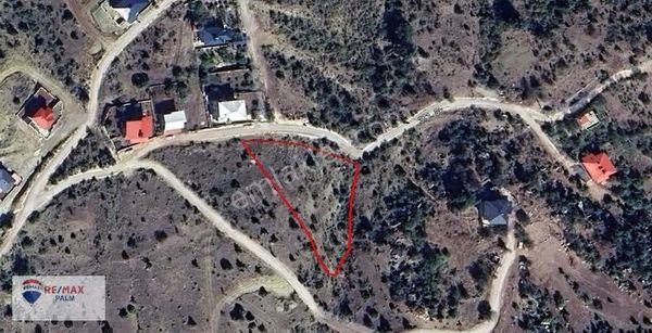 Remax Palm'den Gözne Menekşelik'te 2440 M2 Satılık Arsa