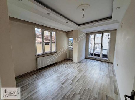 Kanarya Mah'de !!acil Satılık!! 2+1 80 M2 Ara Kat Daire