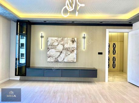 Mega'dan Çambaşı Cad. Emsalerinin Zirvesinde 3+1 Yapılı Daire!!!