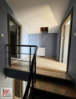 Marmara Ereğlisi Kamaradere De 246 M2 Arsa İçinde Trıplex Villa