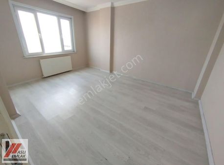 Aslı Emlak'tan 75 2+1 Bahçe Katı