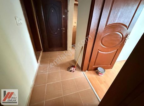 Aslı Emlak'tan Zübeyde Hanım Mah 1+1 Yüksek Giriş