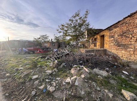 Değirmendüzü Küyünde 4 Adet Taş Evli 964 M2 Arsa