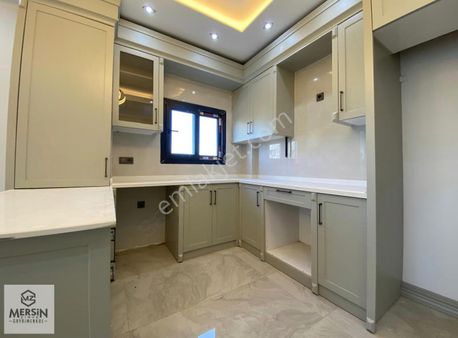 Mezitli 75 Yıl Mahallesin^de Bağımsız Mutfak Satılık 2+1 Daire