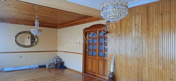 Vişnelik Öğretmenler Blv Millet Bahçesi 50 Mt Satılık 3+1 Daire