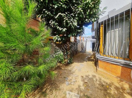 Büyükçekmece Butik Site Efendioğlu Villalarında Satılık Villa