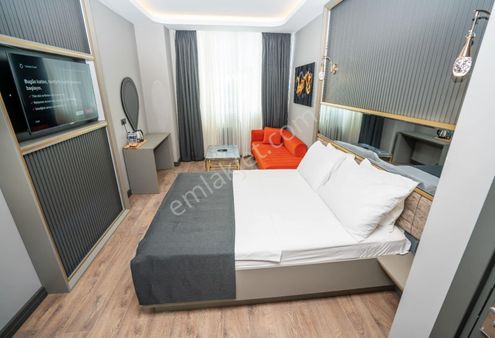 Maltepe E-5 Otoyolu Üzerinde,metroya Yakın Günlük Kiralık Daireler