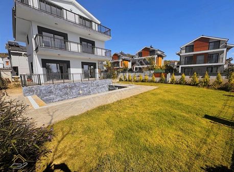 Çiftlik Te Satılık Deniz Manzaralı 4+1 Müstakil Villa