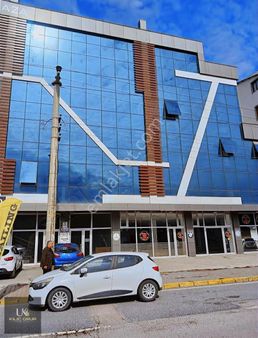 Kılıç Grup Körfez Belediyesinin Karşısı Cadde Üstü İş Merkezi