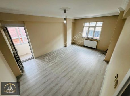 Home'dan Yunus Emre Mah'de Satılık 2+1 100m² Masrafısız Ara Kat.