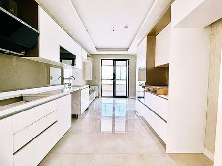 Cihandan Ovacıkta Sitede Güvenlikli Başkent Cadde Yakını 4+1